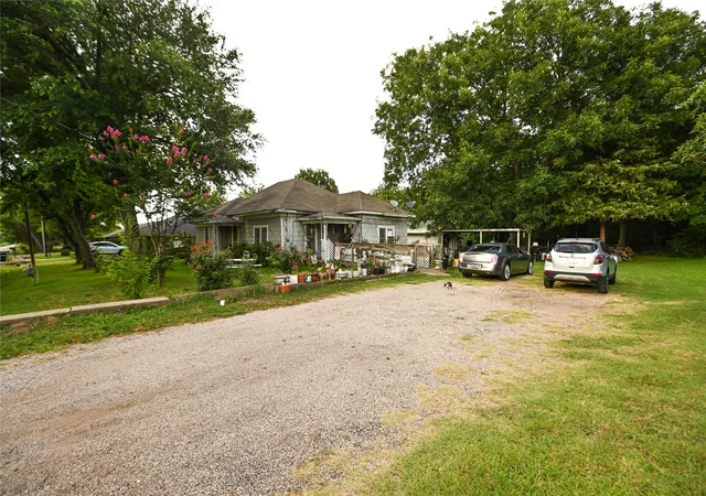 Photo 1 of Single family home for sale at 3815 7th St, Greenville, TX 75401 | MLS# 21336345 | Listing updated on 2026-09-09