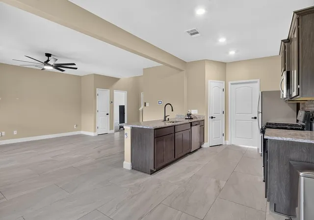 Photo 3 of Single family home for sale at 1420 Sunkiss Dr, Fort Worth, TX 76140 | MLS# 21336420 | Listing updated on 2026-09-14
