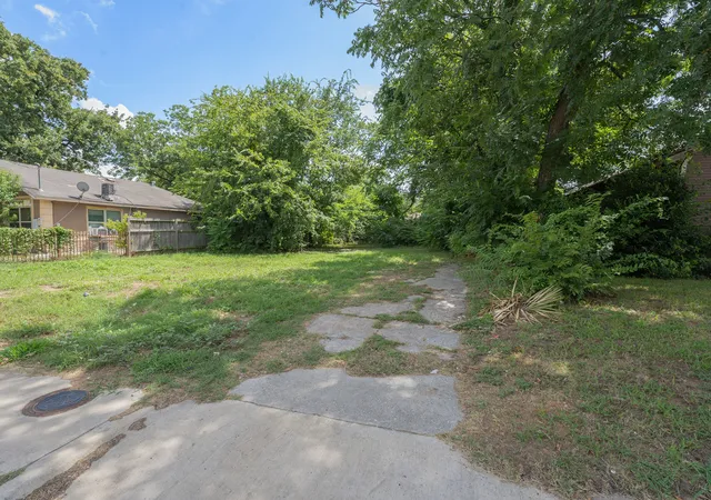 Photo 3 of Land for sale at 5027 Echo Ave, Dallas, TX 75215 | MLS# 21334807 | Listing updated on 2026-09-11
