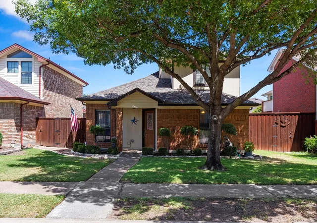 Photo 2 of Sale Pending at 2920 Peninsula Wy, Carrollton, TX 75007 | MLS# 21336433 | Listing updated on 2026-09-12