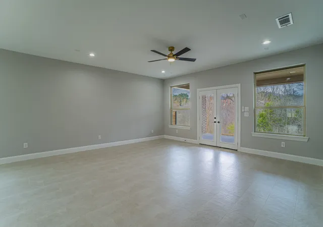 Photo 3 of Sale Pending at 8319 Deep Green Dr, Dallas, TX 75249 | MLS# 21336505 | Listing updated on 2026-10-01