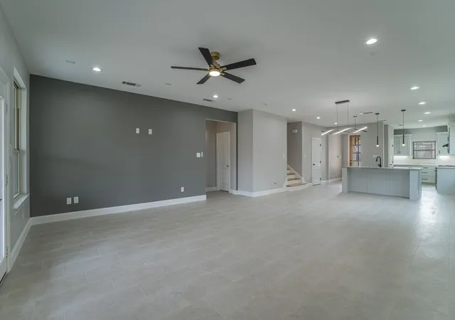 Photo 3 of Sale Pending at 8319 Deep Green Dr, Dallas, TX 75249 | MLS# 21336505 | Listing updated on 2026-10-01