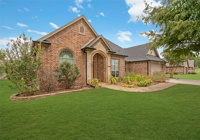 Photo 1 of Single family home for sale at 2505 Wichita Trl, Sanger, TX 76266 | MLS# 21336518 | Listing updated on 2026-09-12