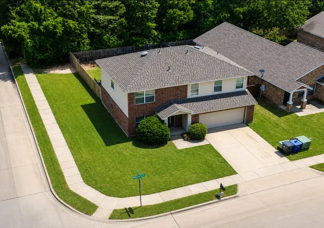 Photo 1 of Single family home for sale at 3372 Mojave Dr, Dallas, TX 75241 | MLS# 21334444 | Listing updated on 2026-07-28