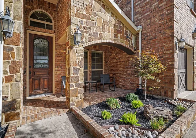 Photo 2 of Sale Pending at 2809 Stackhouse St, Fort Worth, TX 76244 | MLS# 21336557 | Listing updated on 2026-09-13