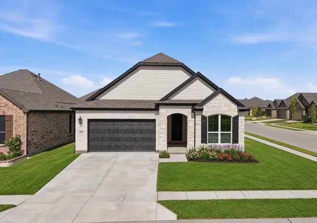 Photo 1 of Single family home for sale at 900 Summer, Justin, TX 76247 | MLS# 21336586 | Listing updated on 2026-10-01