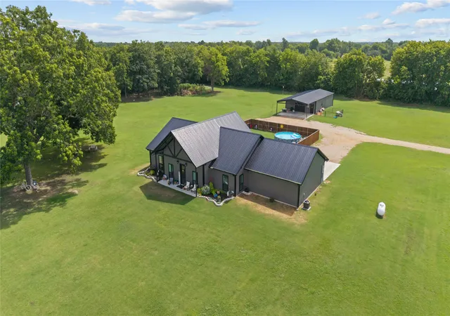 Single family home for sale at 7122 Farm Road 1499, Sumner, TX 75486 | MLS# 21336060