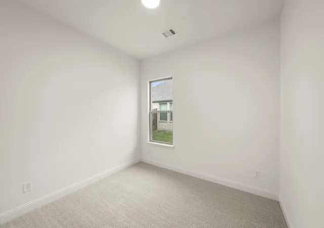 Photo 4 of Single family home for sale at 121 Trinity St, Grandview, TX 76050 | MLS# 21336482 | Listing updated on 2026-09-11