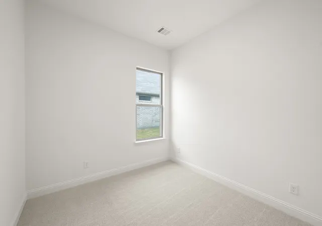 Photo 4 of Single family home for sale at 128 Trinity St, Grandview, TX 76050 | MLS# 21336521 | Listing updated on 2026-09-11