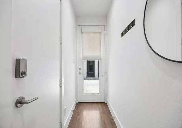 Photo 4 of Condo for sale at 5811 Lindell Ave #102, Dallas, TX 75206 | MLS# 21335950 | Listing updated on 2026-09-12