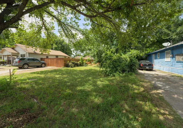 Photo 2 of Land for sale at 2731 Macon St, Dallas, TX 75215 | MLS# 21334818 | Listing updated on 2026-09-11