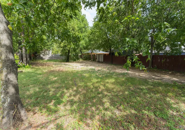 Photo 2 of Land for sale at 502 Rayenell Ave, Dallas, TX 75217 | MLS# 21334743 | Listing updated on 2026-09-11