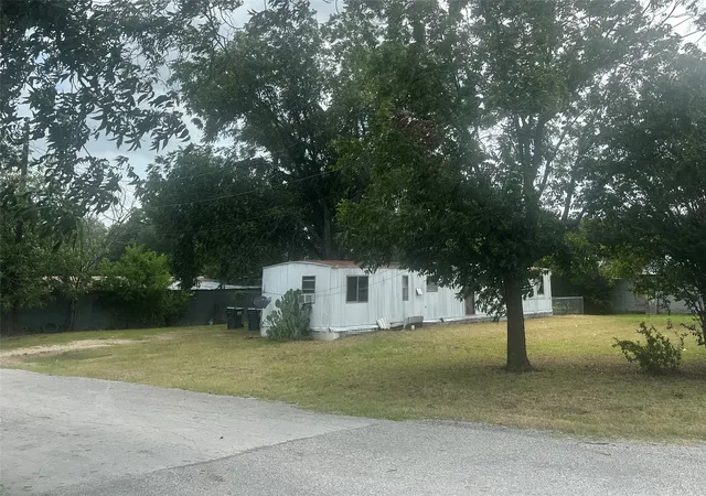 Photo 3 of Land for sale at 533 W Sipe Springs Rd, De Leon, TX 76444 | MLS# 21336108 | Listing updated on 2026-07-29