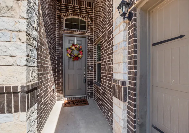Photo 3 of Single family home for sale at 1215 Alderwood Dr, Justin, TX 76247 | MLS# 21335932 | Listing updated on 2026-09-28