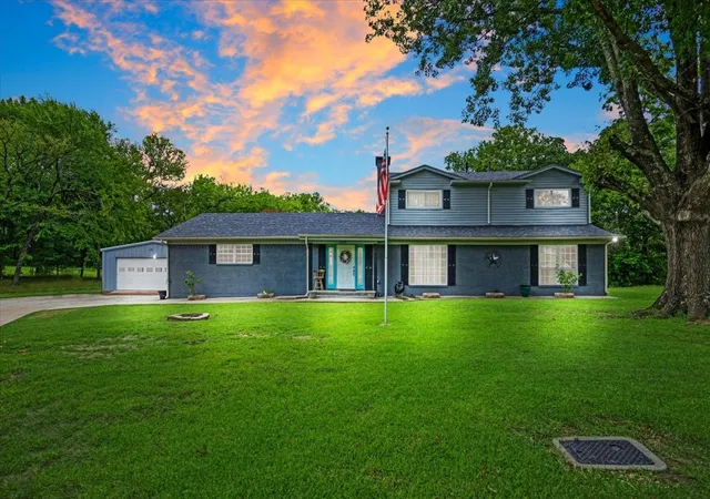 Photo 1 of Single family home for sale at 2209 Ridgewood Dr, Sherman, TX 75092 | MLS# 21336680 | Listing updated on 2026-10-05