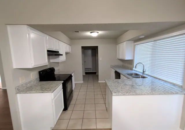 Photo 3 of Single family home for sale at 1703 Chittam Dr, Euless, TX 76039 | MLS# 21336454 | Listing updated on 2026-09-08