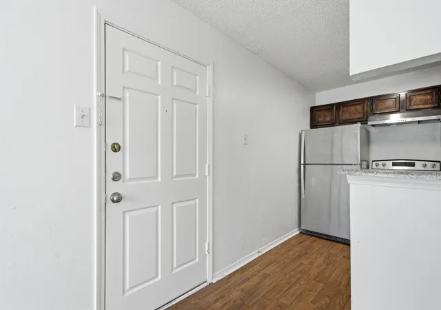 Photo 3 of Condo for sale at 18333 Roehampton Dr #1323, Dallas, TX 75252 | MLS# 21336036 | Listing updated on 2026-09-30