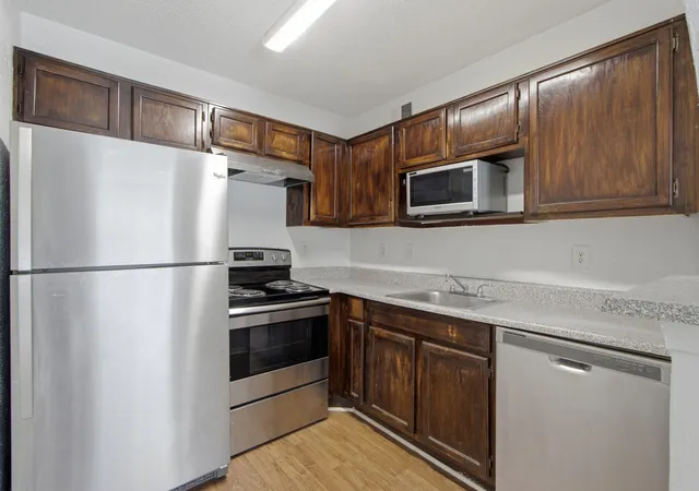 Photo 4 of Condo for sale at 18333 Roehampton Dr #1323, Dallas, TX 75252 | MLS# 21336036 | Listing updated on 2026-09-30