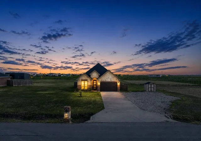 Photo 2 of Single family home for sale at 9689 County Road 4116, Kaufman, TX 75142 | MLS# 21336711 | Listing updated on 2026-10-03