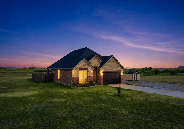 Photo 3 of Single family home for sale at 9689 County Road 4116, Kaufman, TX 75142 | MLS# 21336711 | Listing updated on 2026-10-03