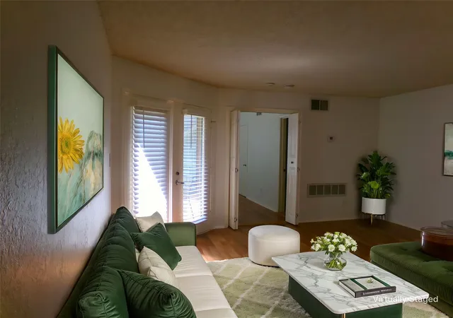 Listing Photo 4 - Condo for sale in building located at 2311 Basil Dr, Arlington, TX 76006 - Unit #C304