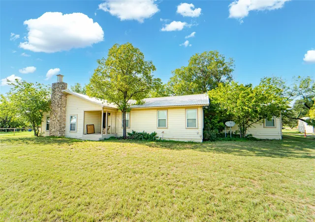 Photo 3 of Single family home for sale at 204 Fm 209 E, Woodson, TX 76491 | MLS# 21334301 | Listing updated on 2026-09-08