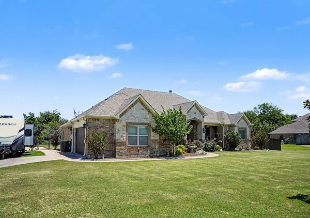 Photo 2 of Single family home for sale at 5175 Horseshoe Ln, Royse City, TX 75189 | MLS# 21336973 | Listing updated on 2026-09-10