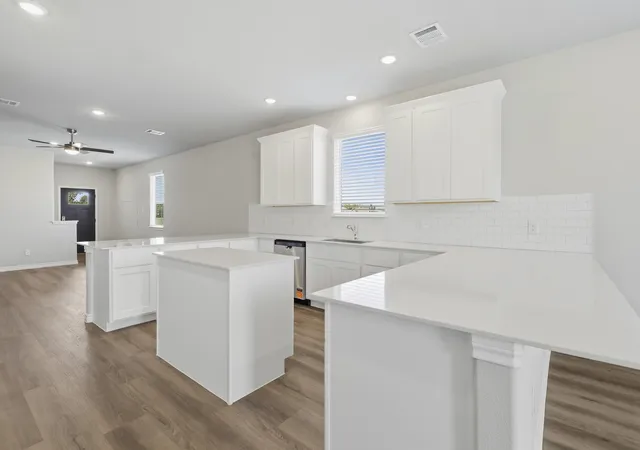 Photo 3 of Single family home for sale at 2416 Southern Magnolia Dr, Fort Worth, TX 76123 | MLS# 21337293 | Listing updated on 2026-07-31