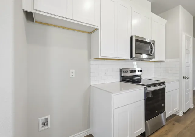 Photo 4 of Single family home for sale at 2416 Southern Magnolia Dr, Fort Worth, TX 76123 | MLS# 21337293 | Listing updated on 2026-07-31