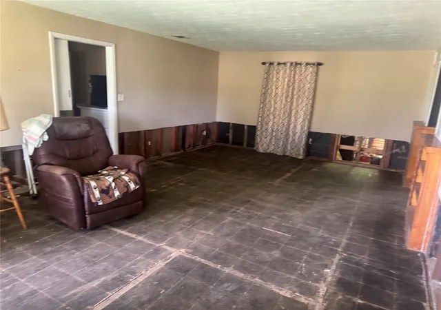 Photo 3 of Sale Pending at 4205 Hickory Tree Rd, Balch Springs, TX 75180 | MLS# 21336909 | Listing updated on 2026-09-19