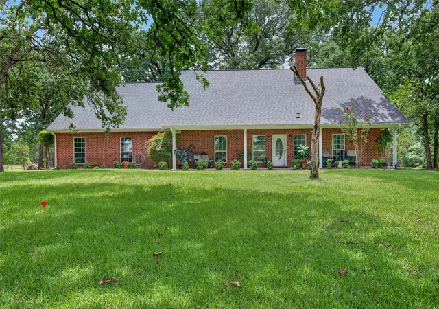 Photo 2 of Single family home for sale at 5611 Fm 2494, Athens, TX 75751 | MLS# 21337155 | Listing updated on 2026-09-10