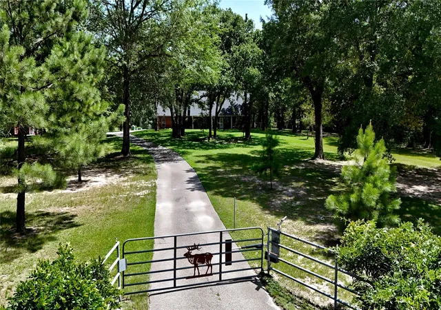 Photo 3 of Single family home for sale at 5611 Fm 2494, Athens, TX 75751 | MLS# 21337155 | Listing updated on 2026-09-10