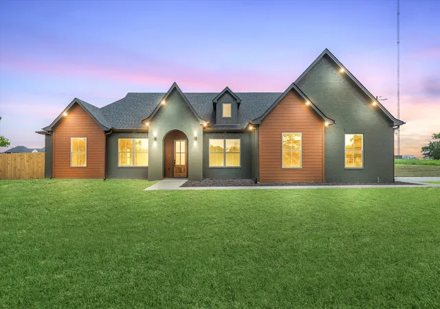 Photo 1 of Single family home for sale at 15558 Cr 436, Lindale, TX 75771 | MLS# 21337363 | Listing updated on 2026-07-31