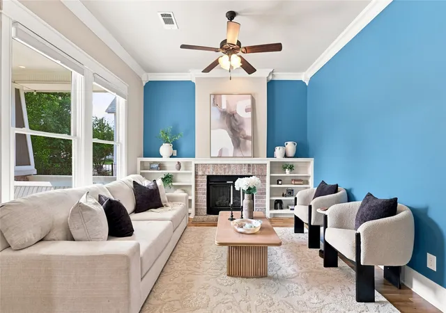 Photo 2 of Sale Pending at 1604 Washington Ave, Fort Worth, TX 76104 | MLS# 21337480 | Listing updated on 2026-10-05