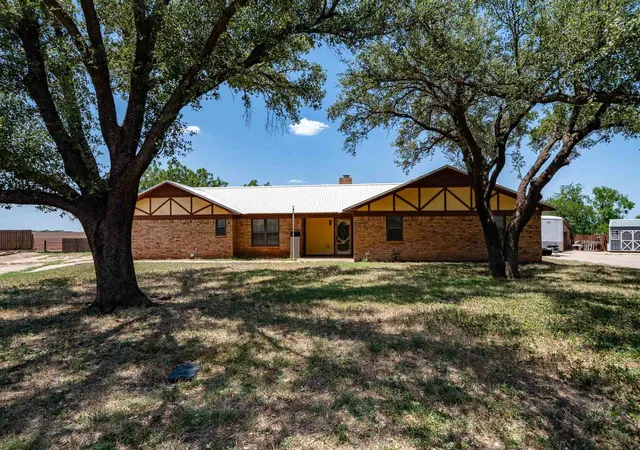 Single family home for sale at 2100 Avenue Q, Anson, TX 79501 | MLS# 21337653