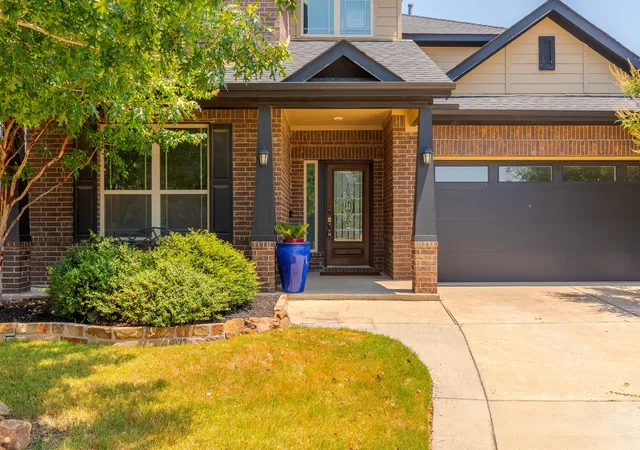 Photo 3 of Single family home for sale at 16721 Millenium Park Pl, Prosper, TX 75078 | MLS# 21336541 | Listing updated on 2026-09-14