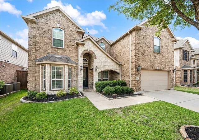 Photo 2 of Single family home for sale at 11809 Indian Pony Wy, Fort Worth, TX 76244 | MLS# 21336120 | Listing updated on 2026-09-14
