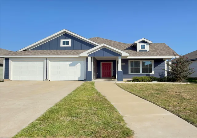 Photo 1 of Single family home for sale at 107 Spring Creek Ln, Terrell, TX 75160 | MLS# 21337846 | Listing updated on 2026-09-08