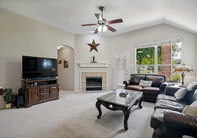Photo 4 of Single family home for sale at 8702 Nairn St, Rowlett, TX 75089 | MLS# 21336804 | Listing updated on 2026-10-07