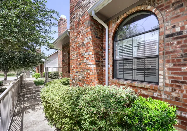 Photo 3 of Townhouse for sale at 2800 Keller Springs Rd #4C, Carrollton, TX 75006 | MLS# 21331809 | Listing updated on 2026-09-13