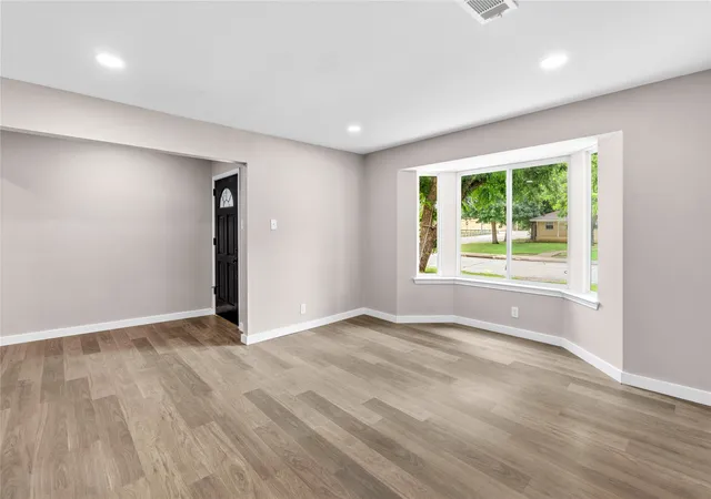 Photo 2 of Single family home for sale at 702 Austrian Rd, Grand Prairie, TX 75050 | MLS# 21337381 | Listing updated on 2026-09-14