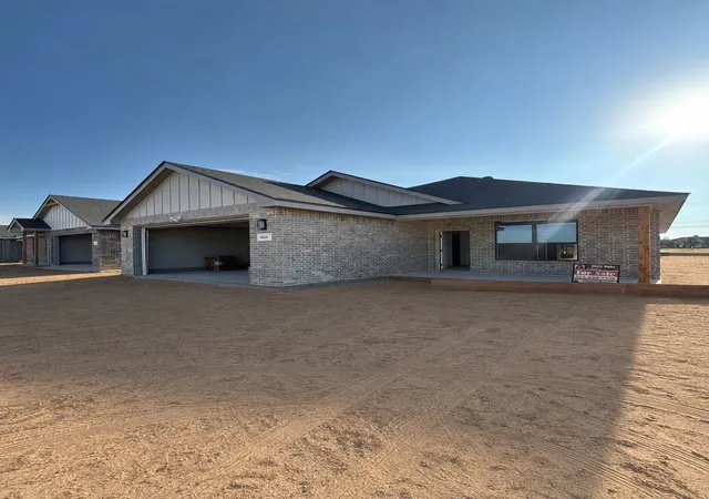 Photo 1 of Sale Pending at 6801 Prickly Pear Wy, Abilene, TX 79606 | MLS# 21338011 | Listing updated on 2026-09-21