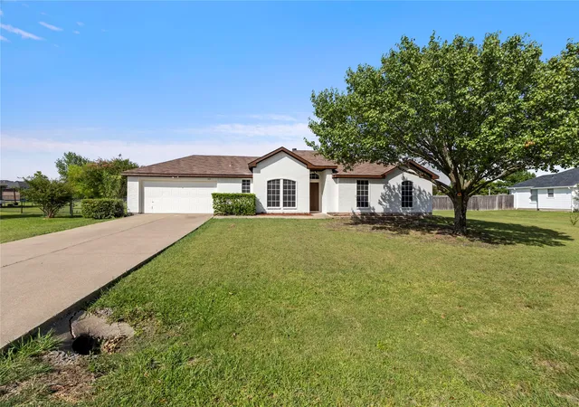 Photo 2 of Single family home for sale at 105 Dustin Dr, Fate, TX 75189 | MLS# 21337071 | Listing updated on 2026-09-10