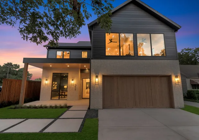 Photo 3 of Single family home for sale at 9038 Santa Clara Dr, Dallas, TX 75218 | MLS# 21336245 | Listing updated on 2026-09-13