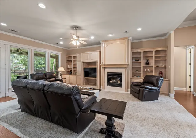 Photo 3 of Single family home for sale at 10776 Legg Dr, Kemp, TX 75143 | MLS# 21333963 | Listing updated on 2026-10-03