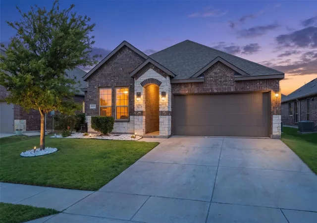 Photo 1 of Single family home for sale at 2717 Ainsworth Rd, Aubrey, TX 76227 | MLS# 21335954 | Listing updated on 2026-09-13