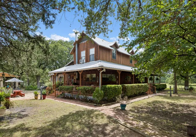 Photo 1 of Single family home for sale at 8363 County Road 4095, Kaufman, TX 75142 | MLS# 21331095 | Listing updated on 2026-08-31