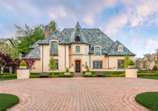 Photo 1 of Mansion for sale at 6347 Woodland Dr, Dallas, TX 75225 | MLS# 21338116 | Listing updated on 2026-09-14
