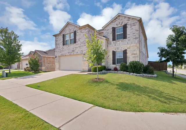 Photo 2 of Single family home for sale at 3004 Walker Creek Dr, Little Elm, TX 75068 | MLS# 21338295 | Listing updated on 2026-09-08