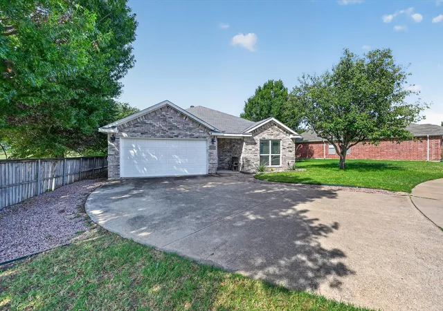 Photo 1 of Sale Pending at 5440 Trout Creek Ct, Watauga, TX 76137 | MLS# 21337035 | Listing updated on 2026-09-10